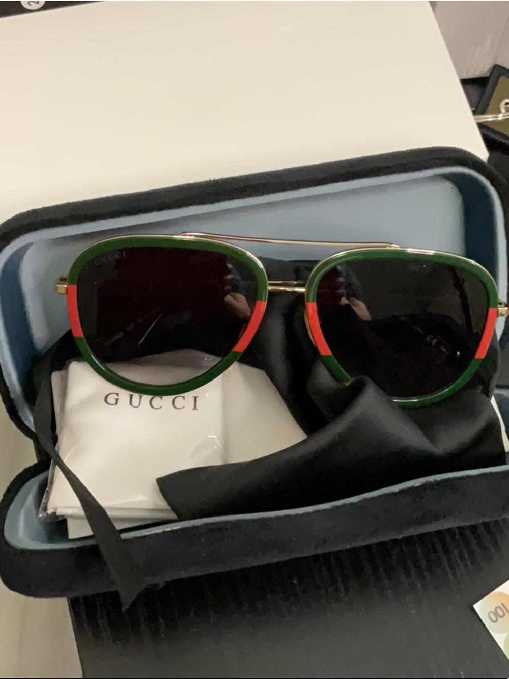 Gucci SUNNIES av